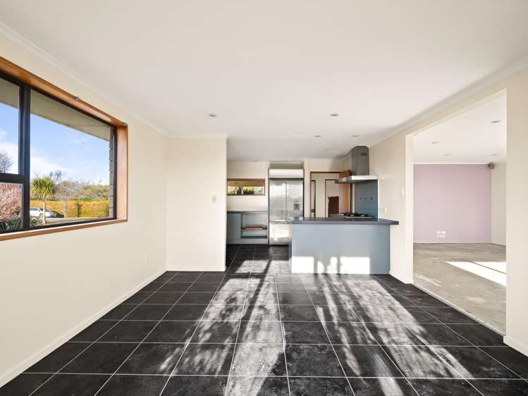 22 Halkirk Street Karitane_13