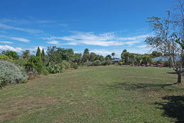 1/308f Sea View Road Ostend_10