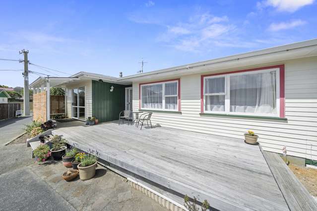 13 Karamu Crescent Wainuiomata_1