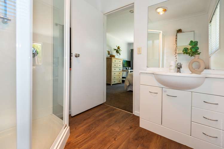 11 Kinglear Drive Rolleston_21