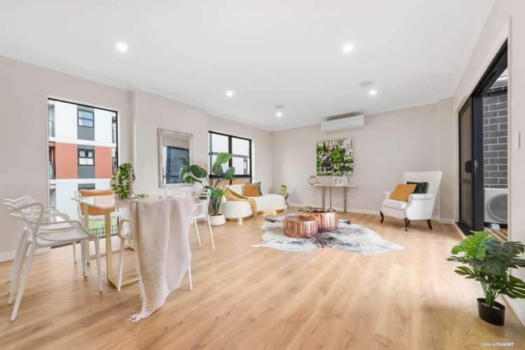 3182c Great North Road New Lynn_2