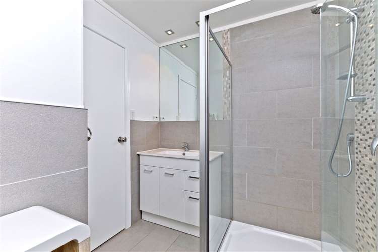 168 Weatherly Road Torbay_13