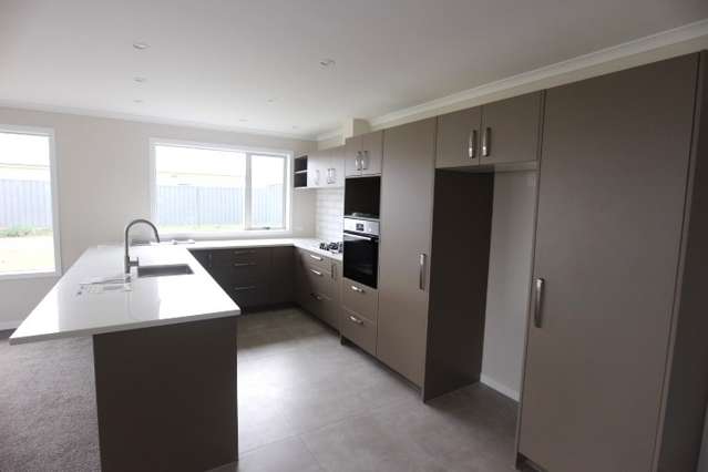 33 Belgrove Drive 2124_3