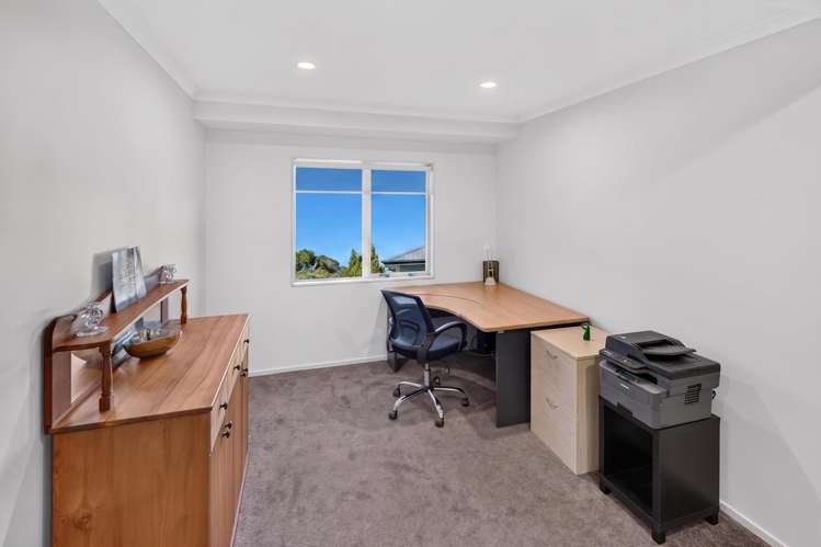 31 Olympus Way Richmond_16
