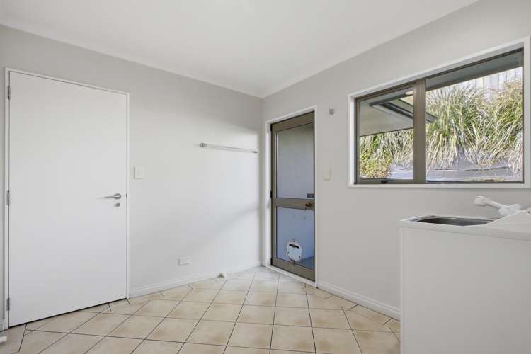4 Caernarvon Rise Bethlehem_12