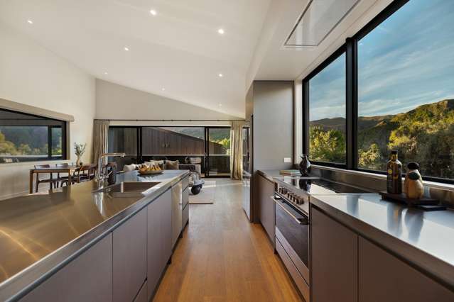2/4 Pritchard Place Arrowtown_4