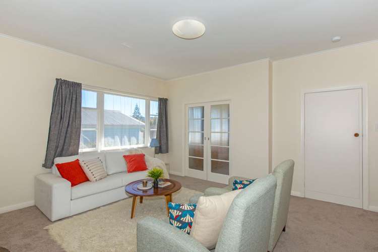 1/217 Whites Line East Waiwhetu_7