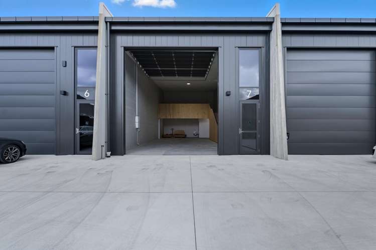 7/6 Portside Drive Mt Maunganui_1