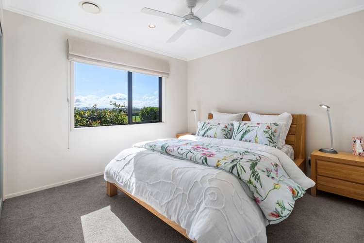 64 Hawthorne Lane Kingseat_14