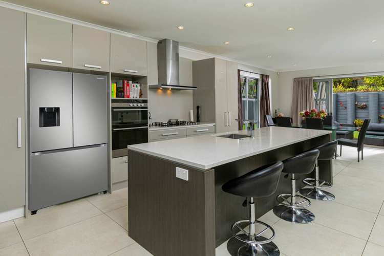 39 Mackay Drive Greenhithe_5