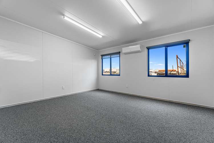 15-17 Manchester Place Te Rapa_13