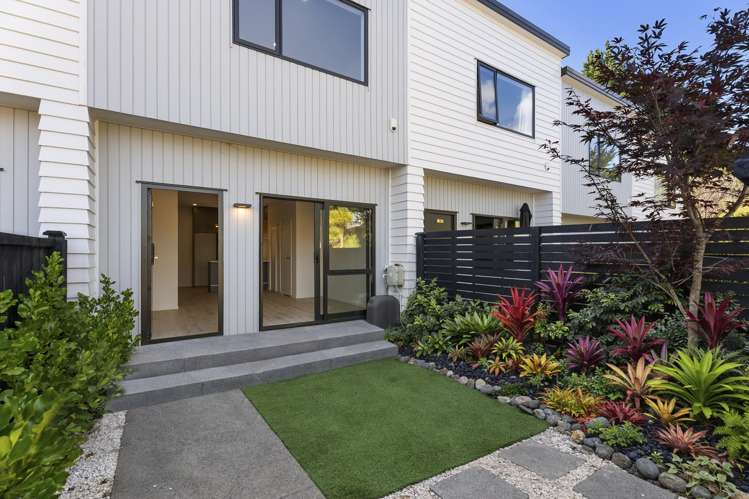 14 and 21/38 Fairlands Avenue Waterview_15