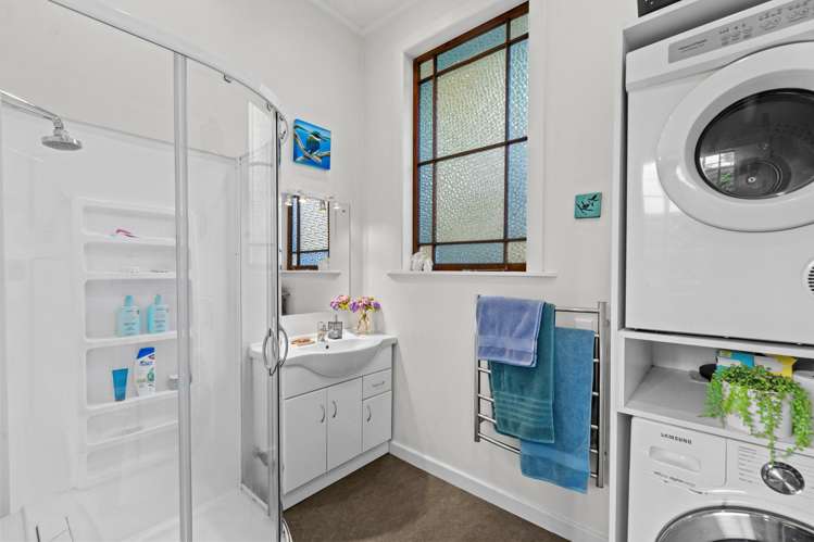 51 Frame Street North East Valley_14