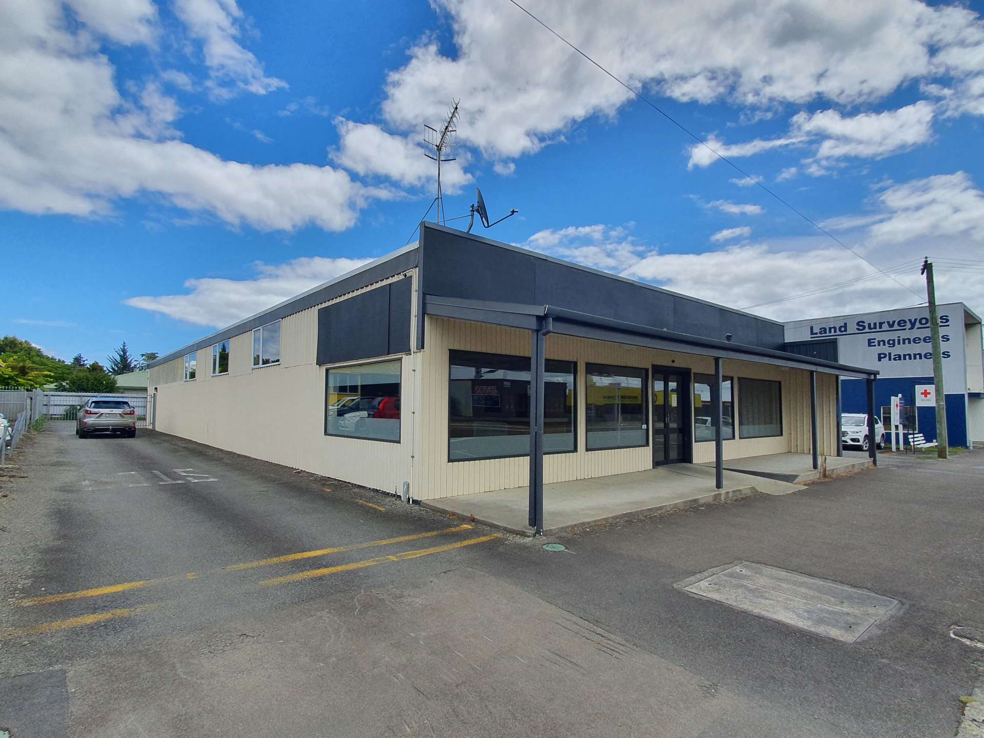 526 Queen Street East Levin_0