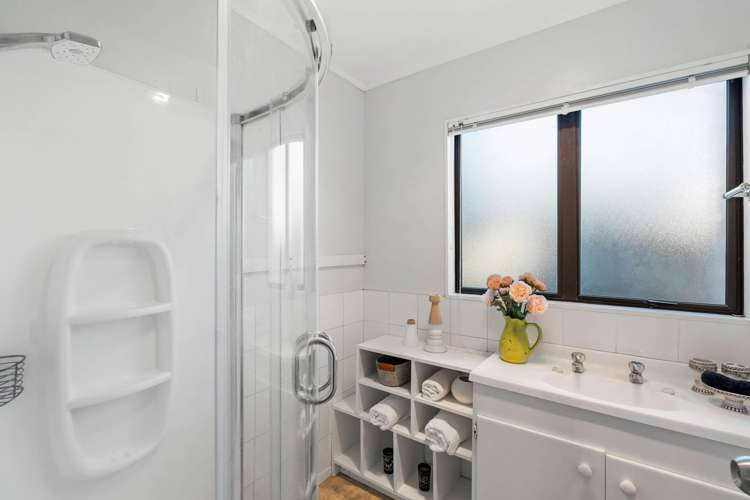 2/136 Moore Street Howick_12