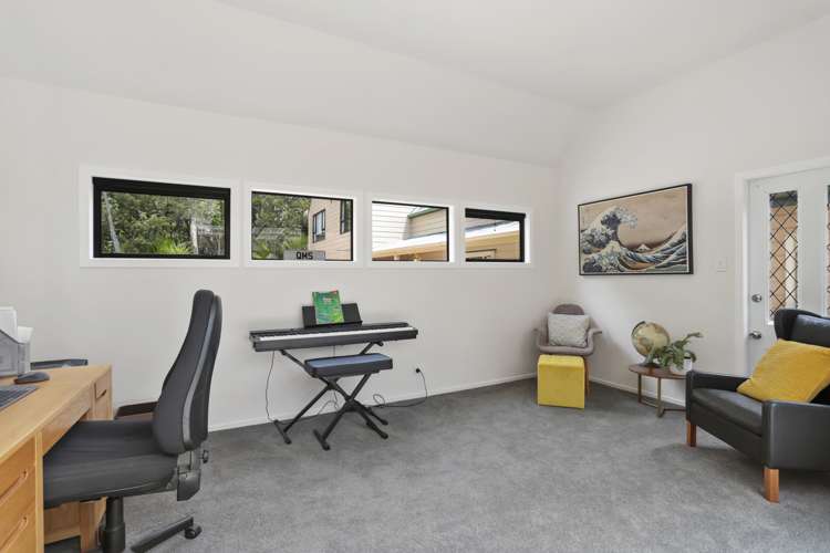 9 Arapito Road Titirangi_24