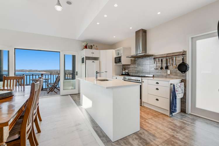 487 Hibiscus Coast Highway Orewa_11