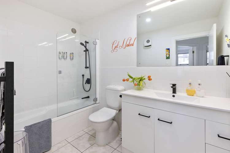 153a Grant Road Thorndon_13