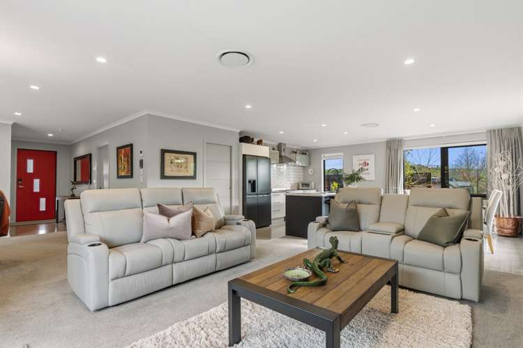 3 Ellesmere Close Pyes Pa_1