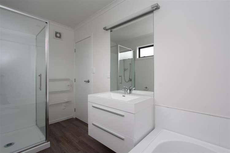 1/3 Korimako Street Frankton_9