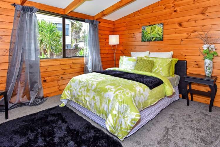 2/11 Dalmahoy Place Wattle Downs_11