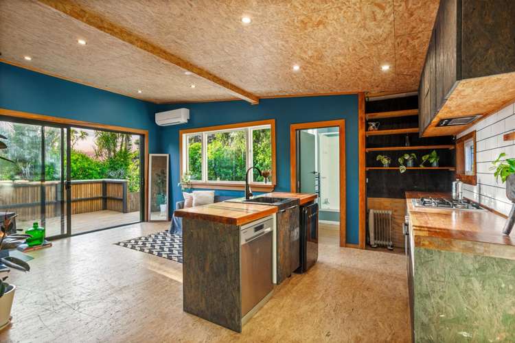 132 Seaview Road Piha_15