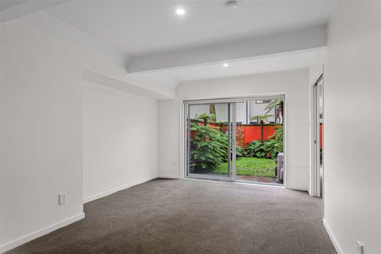 4 Bridgemere Lane Cracroft_7