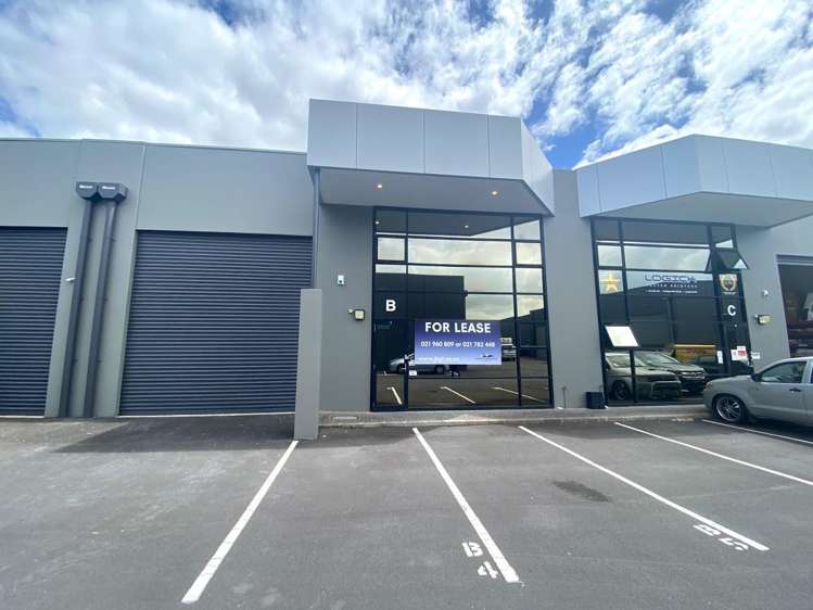 B/20 Cain Road Penrose_1