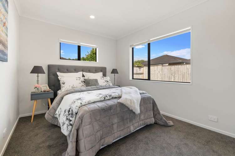 5 Ashkirk Place Wattle Downs_14