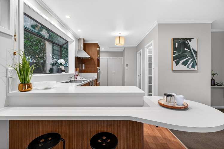 54 Wilkie Crescent Naenae_15