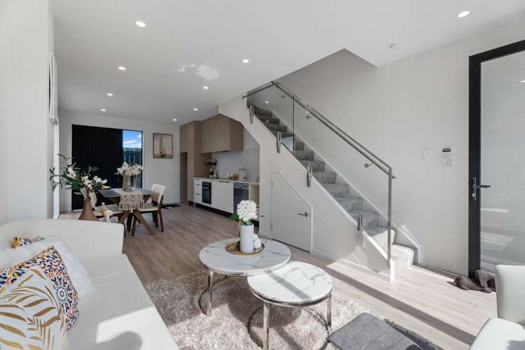 6/10 Hutchinsons Road_0