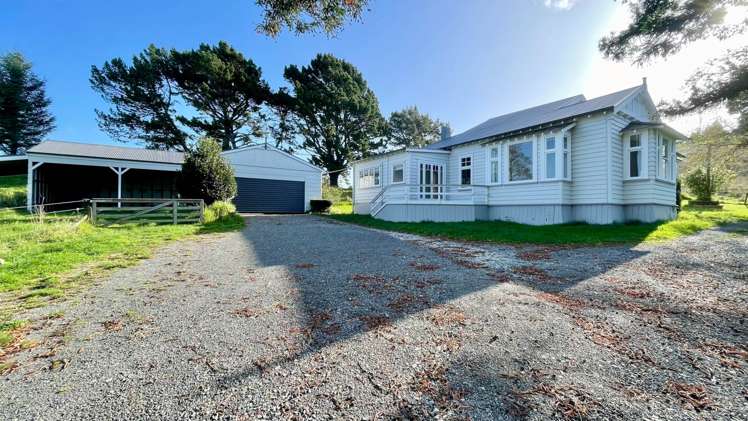 9 Austin Road Dairy Flat_0