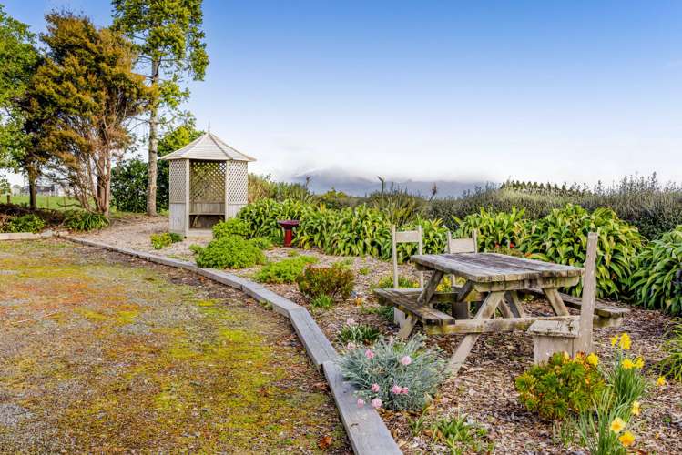 56 Mountain Road Sentry Hill_18