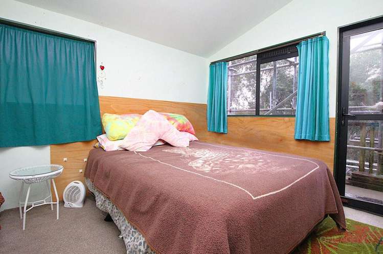 131 Victory Road Laingholm_10