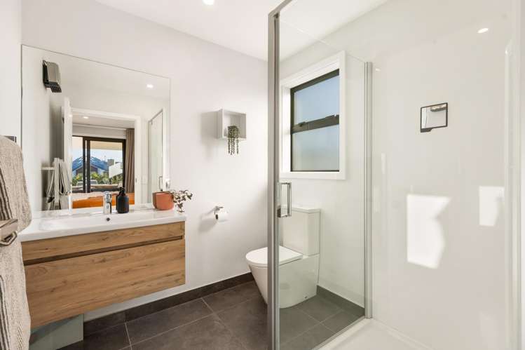 1 Smitham Drive Cromwell_12