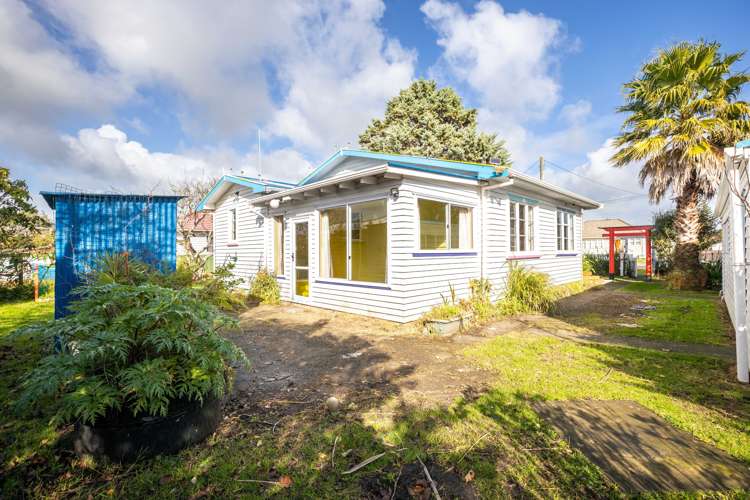 8 Grey Street Waitara_16
