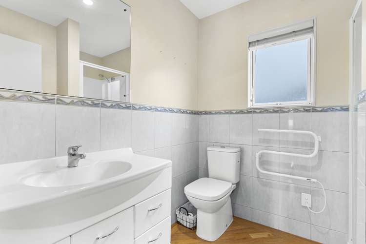 9/48a Exmouth Road Northcote_11