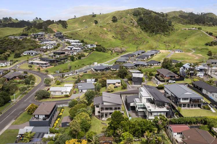 2 Mayor View Terrace Waihi Beach_15