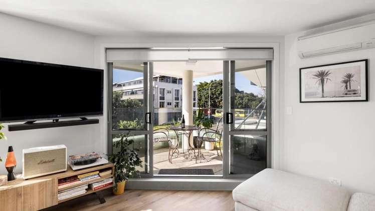 Unit 215/36 Victoria Road Mount Maunganui_7
