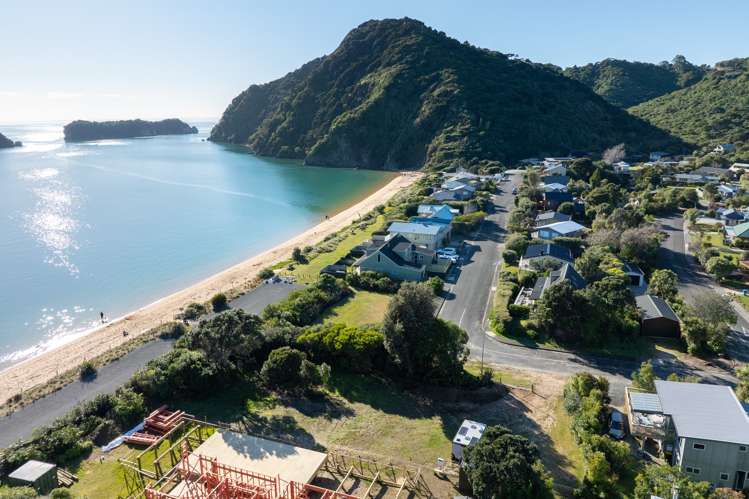 9 Cornwall Place Takaka_6