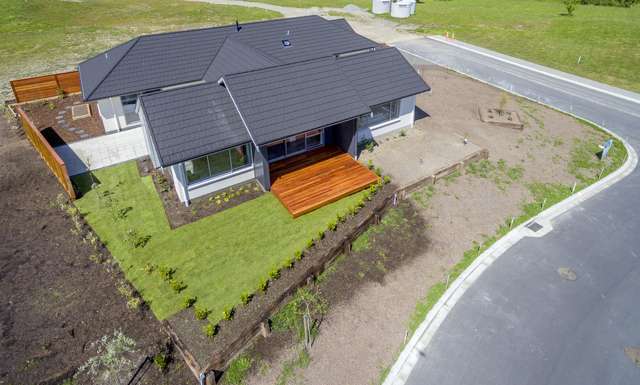 2 Albizia Grove Waikanae_1