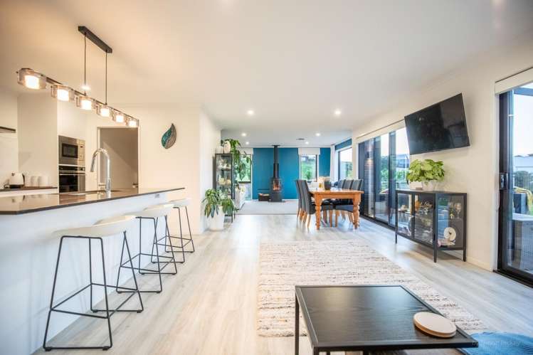 15 Ruruhi Street Raglan_4