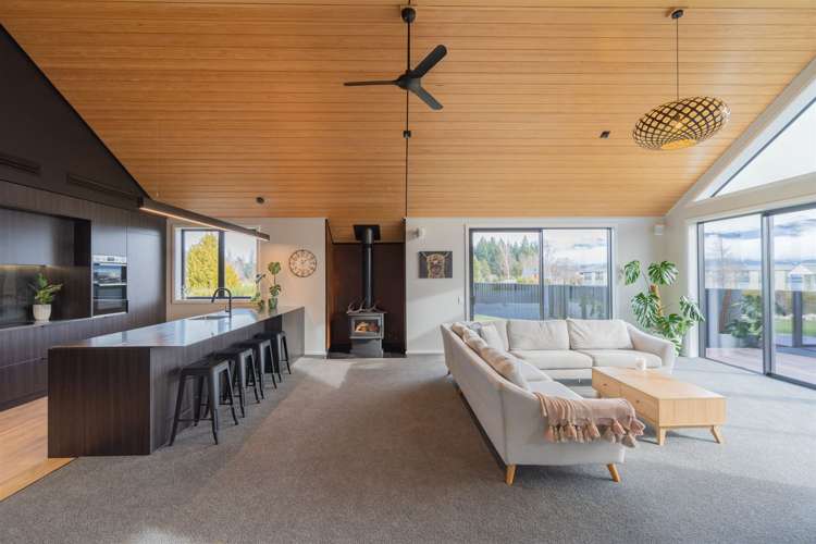 6 Ralph Moir Drive Te Anau_5