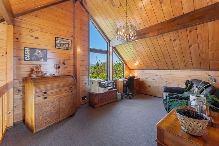 13 Knights Grove Otaki_11