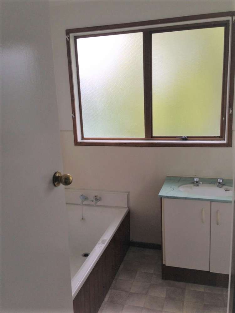 74a Solar Road Glen Eden_8