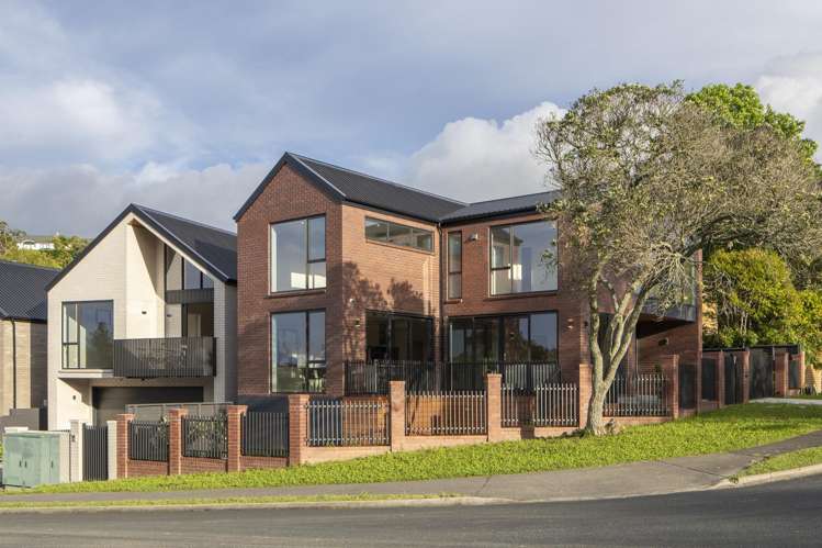 1 & 2/101 Oaktree Avenue Browns Bay_23