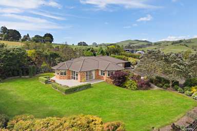 294 Razorback Road_4