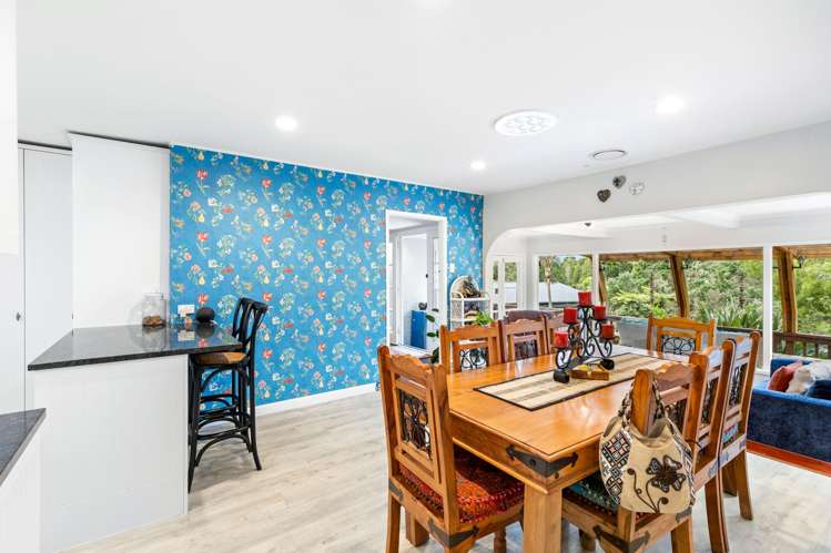 38 Bush Road Waiatarua_11