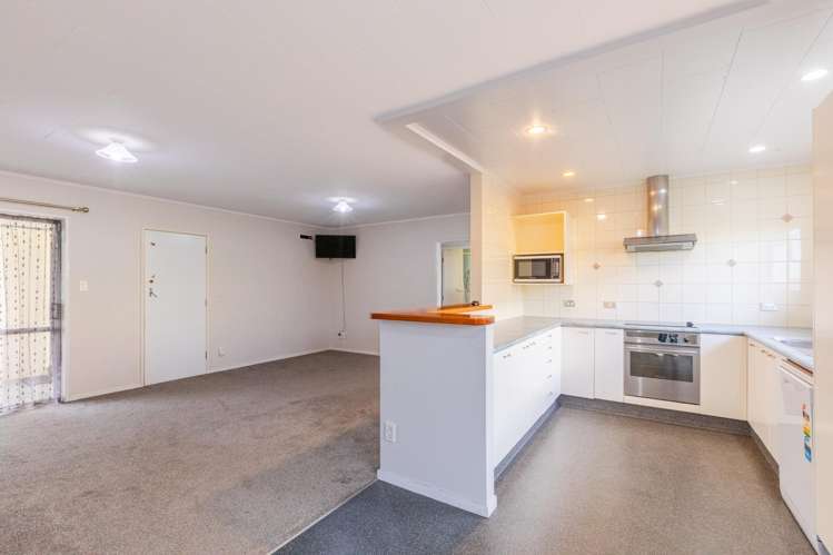 50 Meeanee Quay Westshore_17