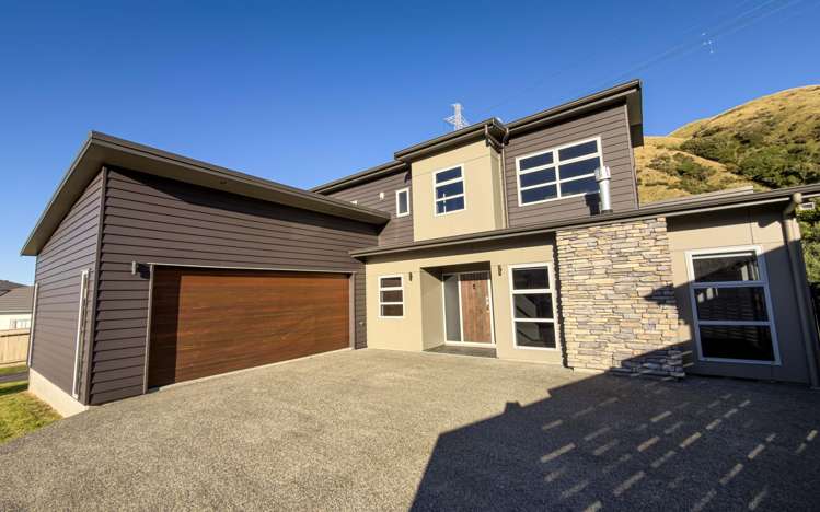 11 Yarnbrook Grove Churton Park_21